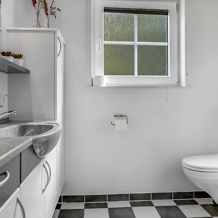 Сasa de vacaciones 5 Bedroom Lovely In Blåvand