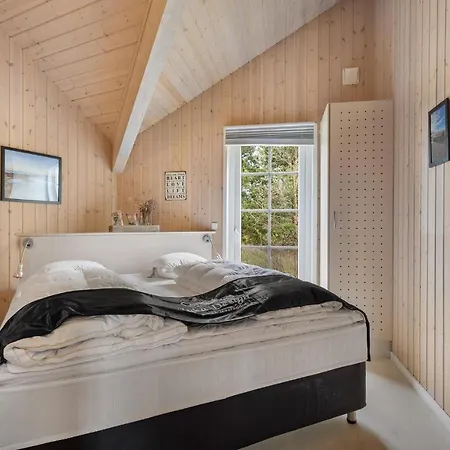 5 Bedroom Lovely In * Blavand