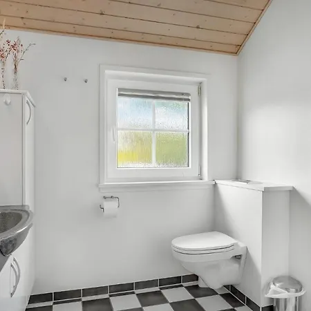 Prázdninový dům Front In With Sauna